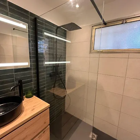 Superbe 70m2 Avec Terrasses, Proche De La Appartement *